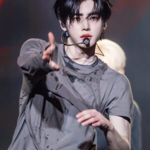 (B)Song for you  （专属歌曲）